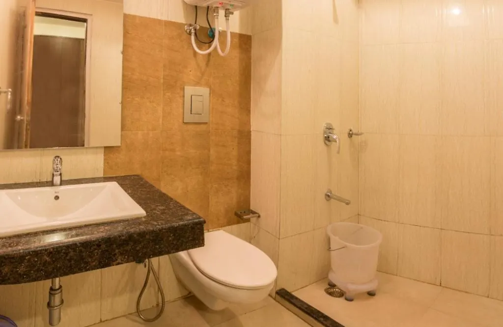 מוסורי Hotel Howard International 3*,