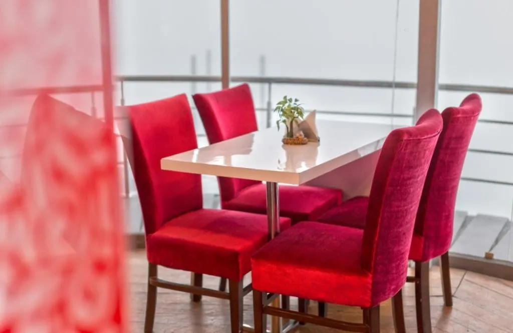 מוסורי Hotel Howard International 3*,